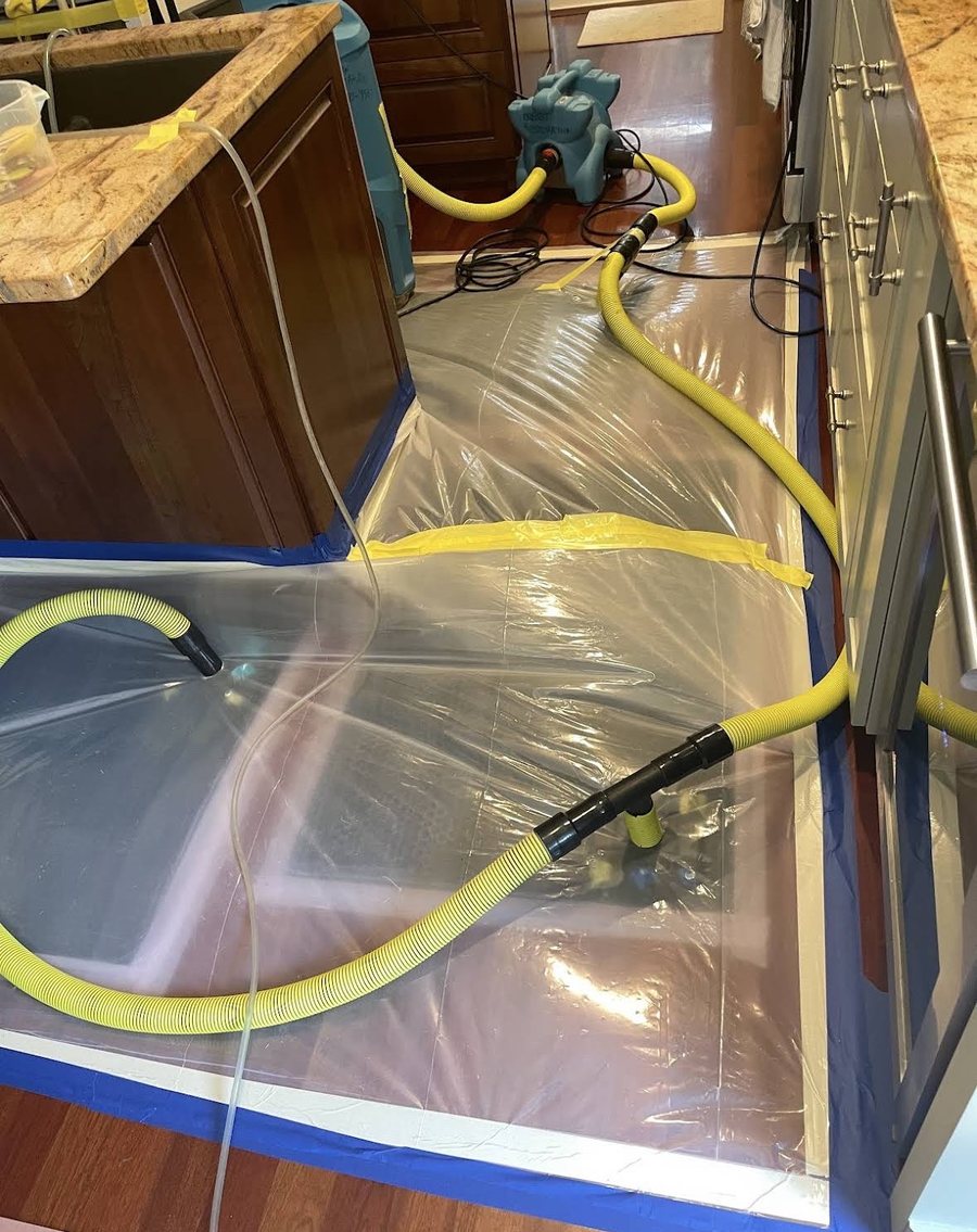 Water damage extraction job in Miami home